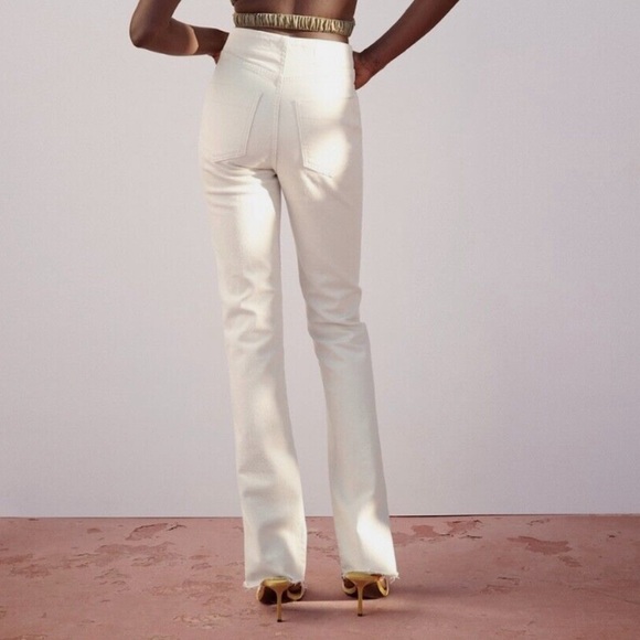 ❌SOLD ON CURTSY❌ - Picture 2 of 9